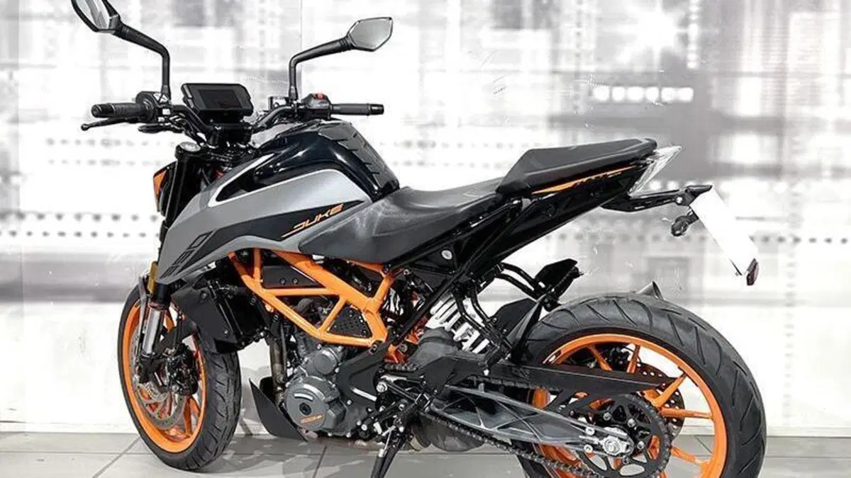 KTM 390 Duke (2021 - 23)  (2)