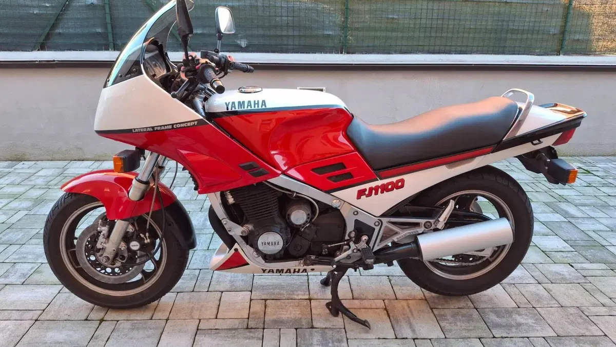Yamaha   (4)