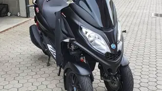Piaggio Mp3 300 Hpe Sport (2019 - 20) usata