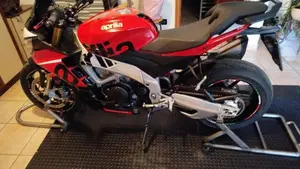 Aprilia Tuono V4 (2021 - 24)  (4)