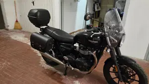 Triumph Speed Twin 900 (2023 - 24)  (2)