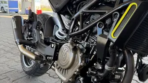 Husqvarna Svartpilen 125 (2021 - 23)  (5)