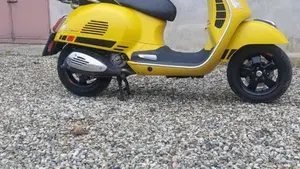 Vespa GTS 300 Super Sport (2017 - 19)  (3)