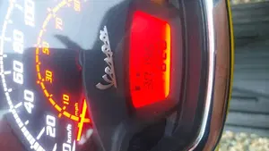 Vespa GTS 300 Super Sport (2017 - 19)  (5)