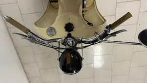 Moto Guzzi   (10)