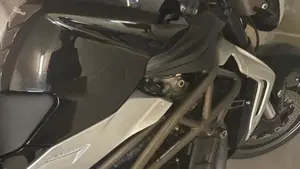 MV Agusta Brutale 990 R (2009 - 12)  (3)