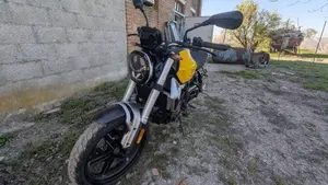 Voge Trofeo 350AC (2022 - 26)  (5)