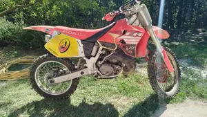 Honda CR 250  (2)