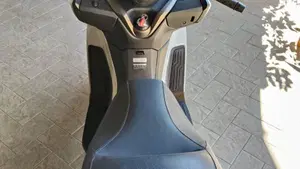 Kymco X-Town 300i (2021 - 24)  (6)