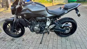Yamaha MT-07 (2014 - 16)  (4)