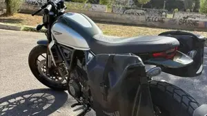 Ducati Scrambler 800 Icon (2023 - 24)  (4)