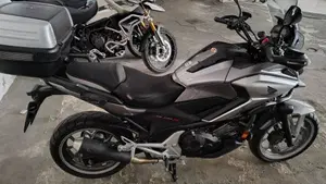 Honda NC 750 X ABS Travel Edition (2016 -17)  (2)