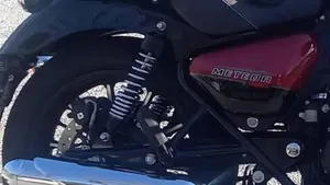 Royal Enfield Meteor 350 Aurora (2024 - 26)  (3)