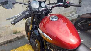 Royal Enfield Meteor 350 Aurora (2024 - 26)  (8)