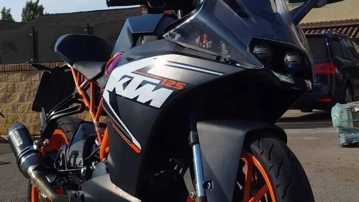 KTM RC 125 ABS (2015 - 16)  (2)