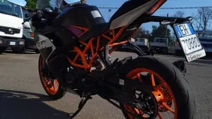 KTM RC 125 ABS (2015 - 16)  (3)