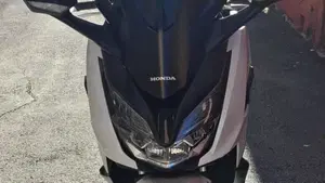 Honda Forza 350 Deluxe (2022 - 24)  (8)