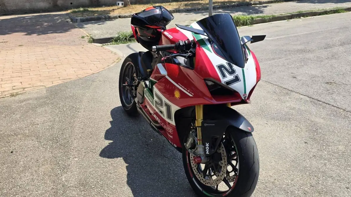 Ducati Panigale V2 Bayliss 1st Championship 20th Anniversary (2021 - 24)  (17)