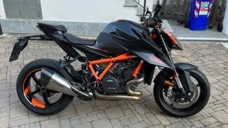 KTM 1290 Super Duke R (2021) usata