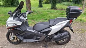Aprilia SRV 850 (2011 - 16) 
