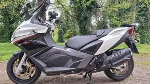 Aprilia SRV 850 (2011 - 16)  (8)