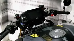 MV Agusta Rush 1000 (2021 - 22)  (5)