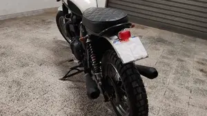 Triumph Scrambler (2006 - 17)  (6)