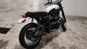 Triumph Scrambler (2006 - 17)  (8)