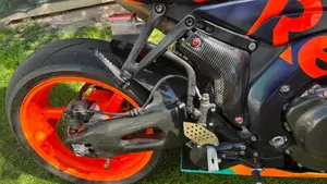 Honda CBR 1000 RR Fireblade (2006 - 07)  (4)