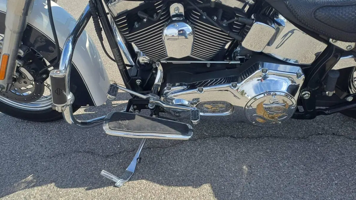 Harley-Davidson 1450 Deluxe (2005 - 06) - FLSTNI  (16)