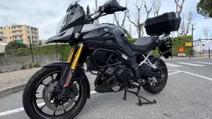 Suzuki V-Strom 1000 ABS No compromise LE (2015 - 17)  (2)