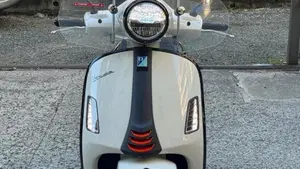 Vespa GTS 300 Super Sport (2023 - 24)  (4)