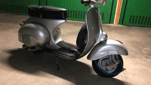 Vespa   (2)