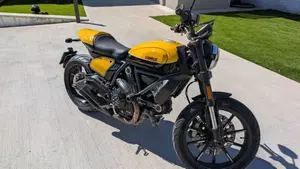 Ducati Scrambler 800 Full Throttle (2017 - 21)  (4)