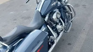 Harley-Davidson 1584 Street Glide (2008 - 10) - FLHX  (3)