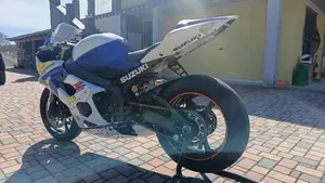 Suzuki GSX-R1000 (2005 - 06)  (7)