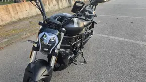 Benelli 502 C (2021 - 25)  (4)