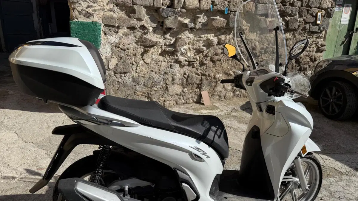 Honda SH 350 (2021 - 24)  (2)