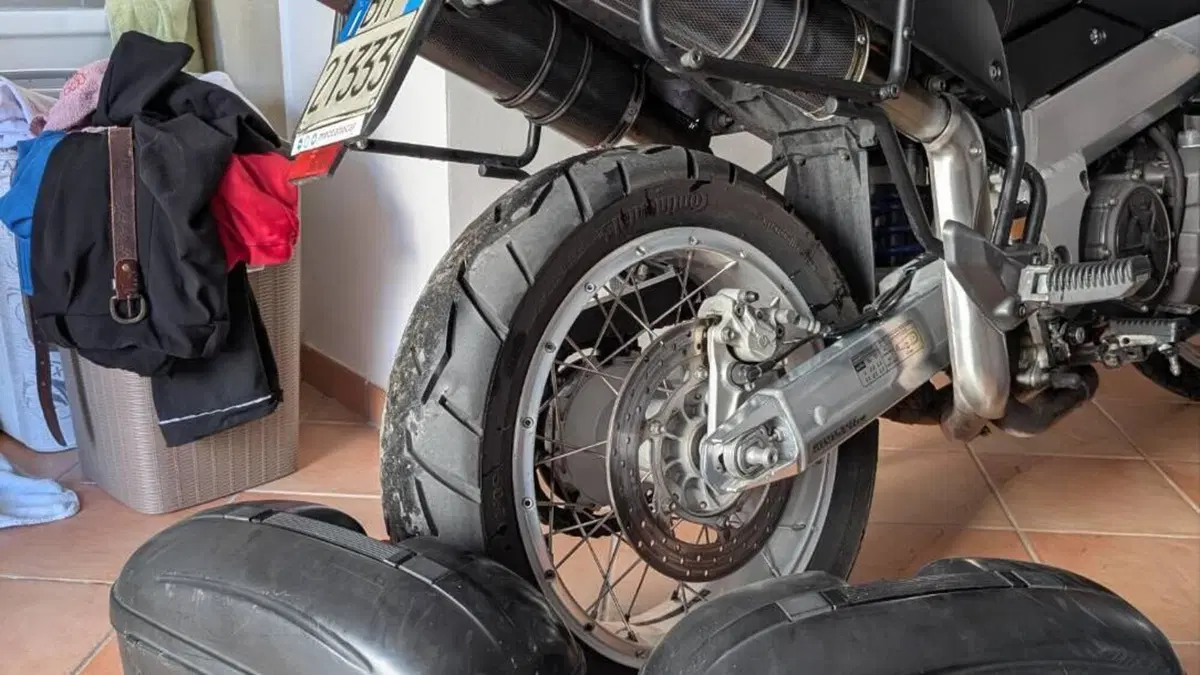 Aprilia Caponord ETV 1000 (2001 - 04)  (11)