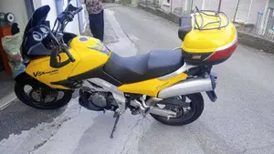 Suzuki V-Strom 1000 (2002 - 06)  (5)