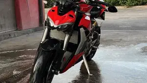 Ducati Streetfighter V2 (2022 - 24)  (4)