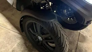 Piaggio MP3 300 ABS Hpe (2021 - 24)  (10)