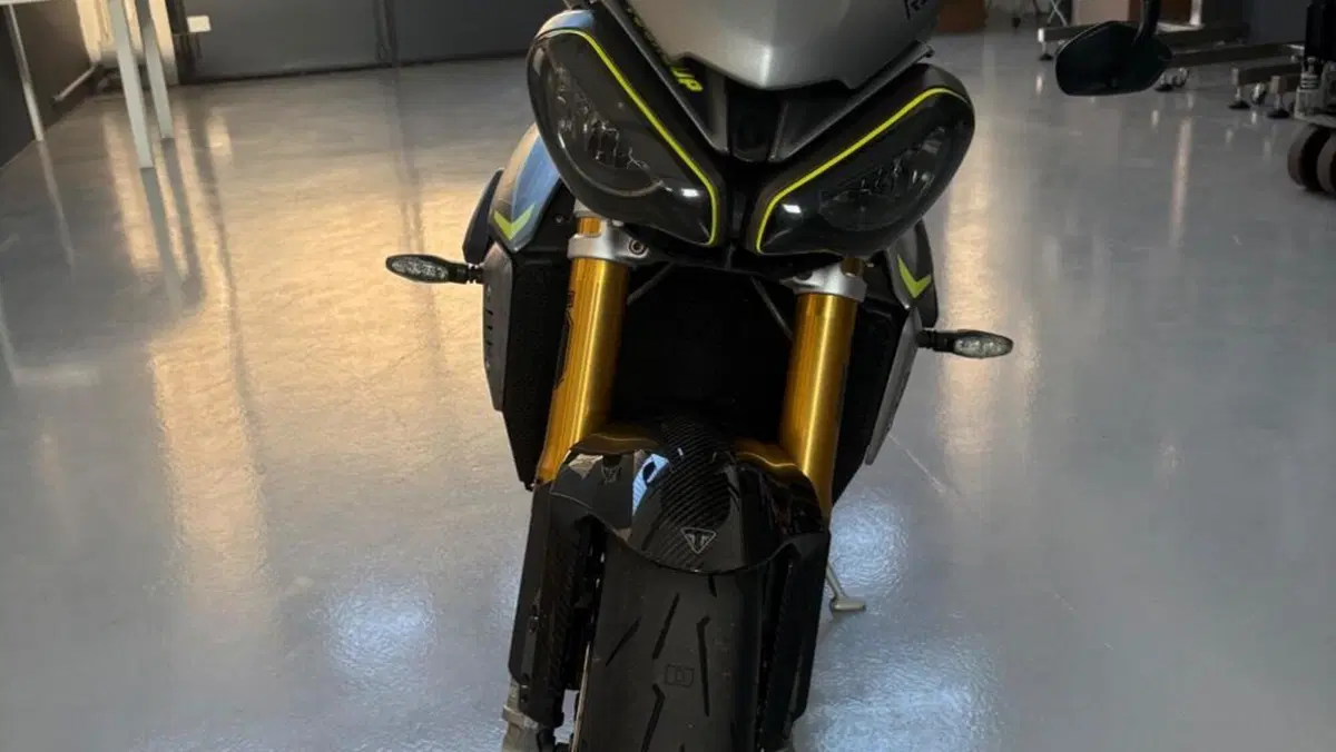 Triumph Speed Triple 1200 RS (2021 - 24)  (3)