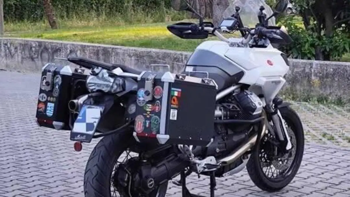 Moto Guzzi Stelvio 1200 4V (2008 - 10)  (4)