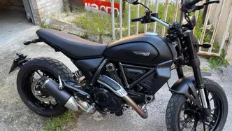 Ducati Scrambler 800 Icon Dark (2025 - 26) usata