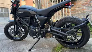 Ducati Scrambler 800 Icon Dark (2025 - 26)  (2)