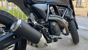 Ducati Scrambler 800 Icon Dark (2025 - 26)  (6)