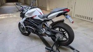 MV Agusta Brutale 1090 R (2012 - 15)  (3)