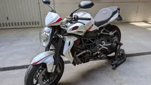 MV Agusta Brutale 1090 R (2012 - 15) 