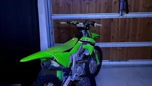 Kawasaki KX250F (2023)  (4)